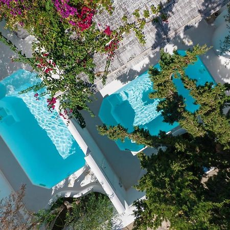 Thalassitra Private Pool Suites Adamantas Exterior photo